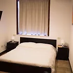 Kore 招待所